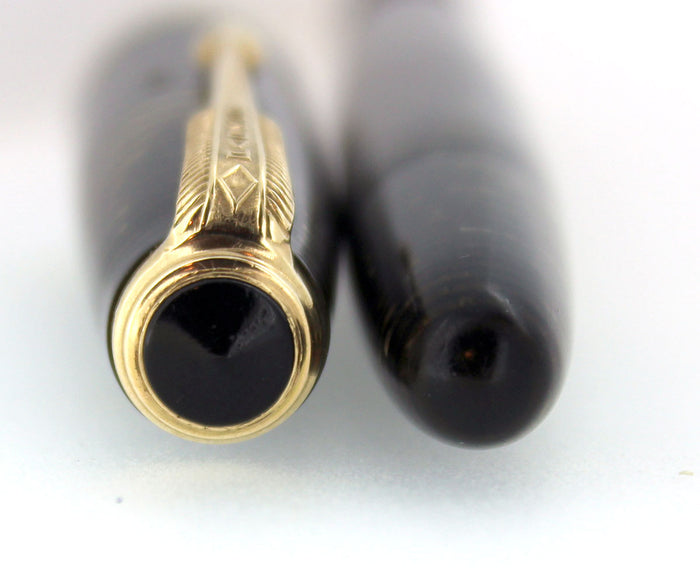 1942 PARKER VACUMATIC GOLDEN PEARL LONG MAJOR SIZE FOUNTAIN PEN RESTORED