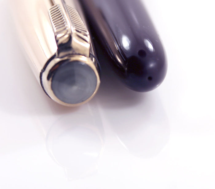 RESTORED 1949 PARKER 51 DEMI AEROMETRIC PLUM W/ GOLD FILLED CAP FOUNTAIN PEN OFFERED BY ANTIQUE DIGGER