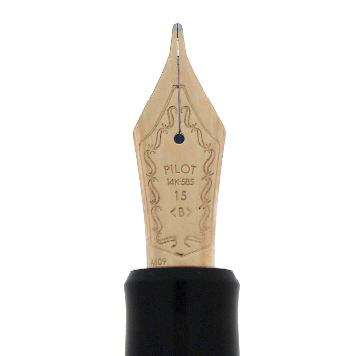 2009 PILOT CUSTOM 823 CLEAR VACUUM-FILLER 14K #15 BROAD NIB FOUNTAIN PEN OFFERED BY ANTIQUE DIGGER