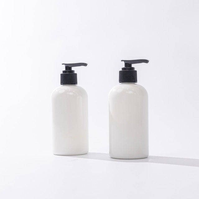 Beard Conditioner Kit fragrance oil bottle