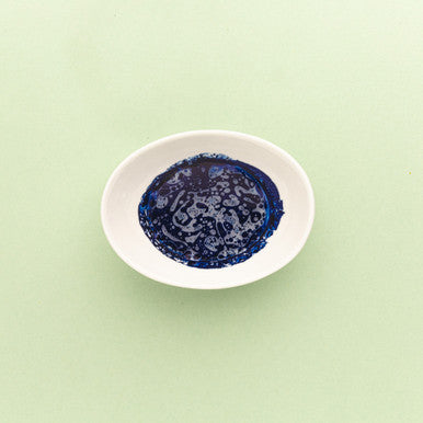 Blue Nature Friendly Liquid Candle Dye fragrance oil bottle