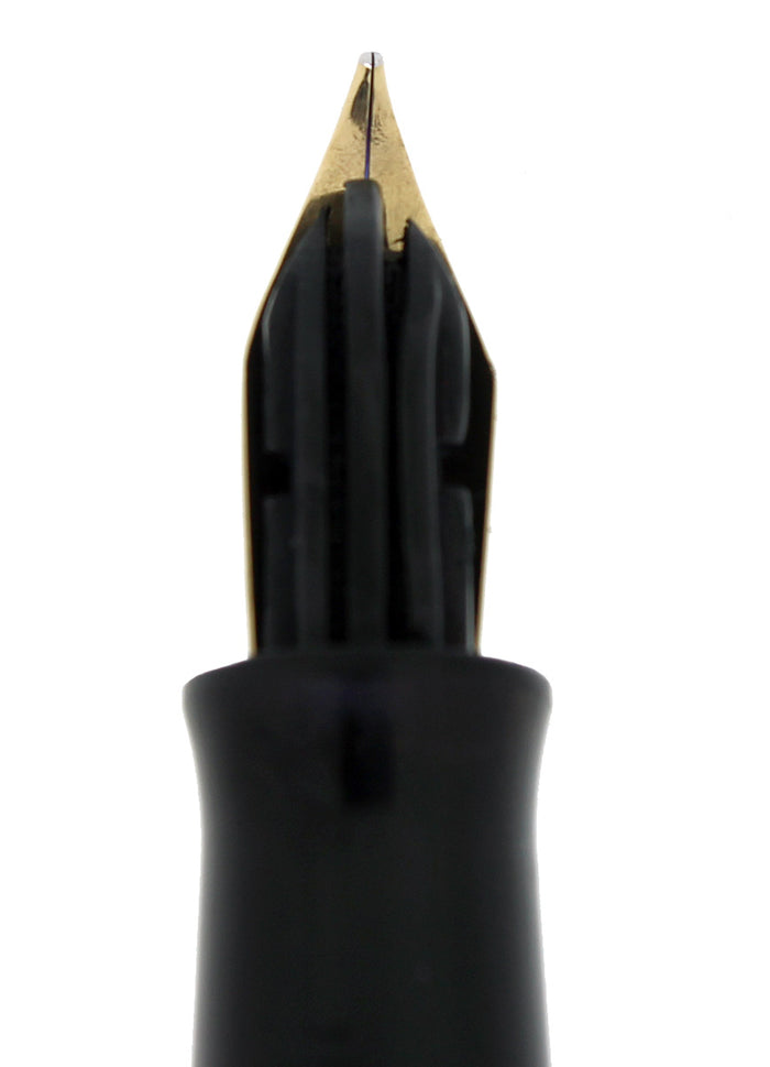C1943 EVERSHARP SKYLINE EMERALD GREEN MOIRE CELLULOID FOUNTAIN PEN RESTORED SMOOTH NIB OFFERED BY ANTIQUE DIGGER