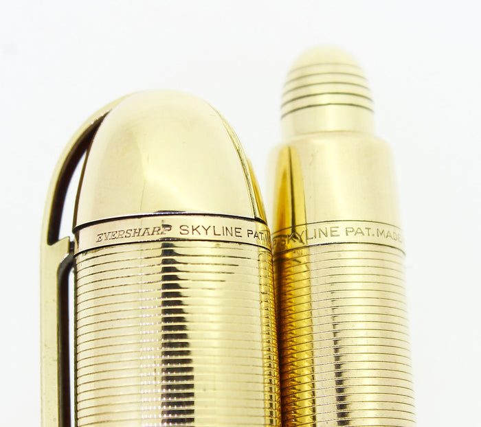 C1943 EVERSHARP SKYLINE GOLD CAPS BLACK BARREL FOUNTAIN PEN & PENCIL SET MINT STICKERED OFFERED BY ANTIQUE DIGGER