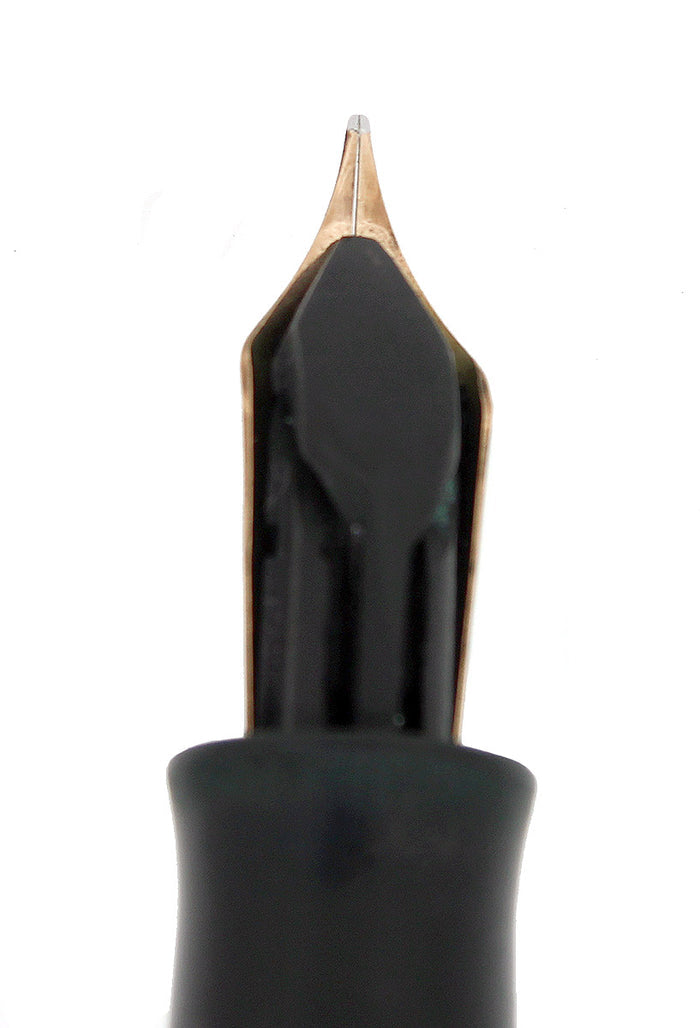 C1943 EVERSHARP SKYLINE GRAY MOIRE CELLULOID FOUNTAIN PEN RESTORED SMOOTH NIB OFFERED BY ANTIQUE DIGGER