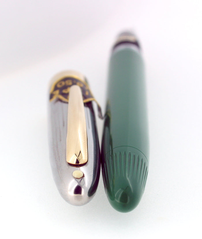 C1952 SHEAFFER CLIPPER PASTEL GREEN SNORKEL M NIB FOUNTAIN PEN NEW OLD STOCK MINT OFFERED BY ANTIQUE DIGGER