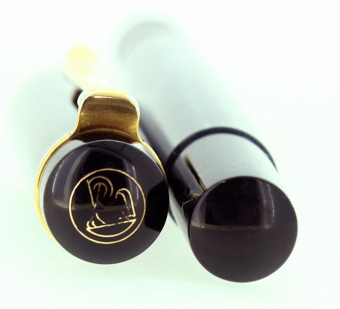 CIRCA 1985 M250 MARBLE BLUE 18C TWO-TONE MEDIUM NIB FOUNTAIN PEN RESTORED OFFERED BY ANTIQUE DIGGER