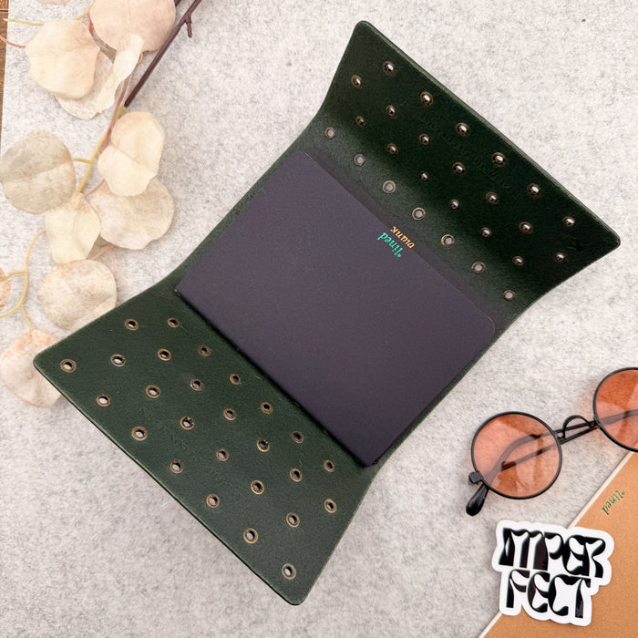 Imperfect Concepts Jasper Leather Notebook - A6 Trifold - Painted Maroon