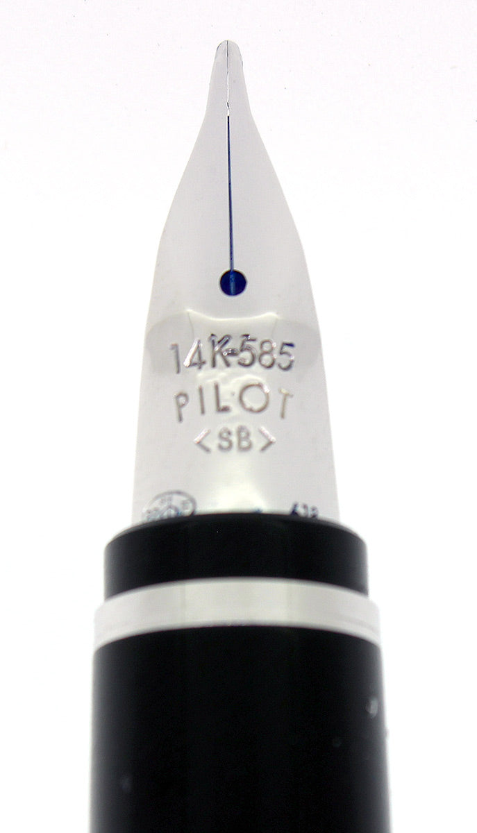 MINT PILOT NAMIKI FALCON 14K BROAD NIB FOUNTAIN PEN BLACK/RHODIUM W/BOX STICKERED OFFERED BY ANTIQUE DIGGER