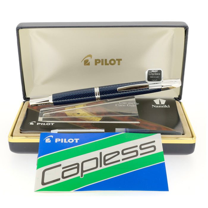NEVER INKED 2004 PILOT BLUE CARBONESQUE VANISHING POINT 14K MEDIUM NIB FOUNTAIN PEN NEW IN BOX OFFERED BY ANTIQUE DIGGER