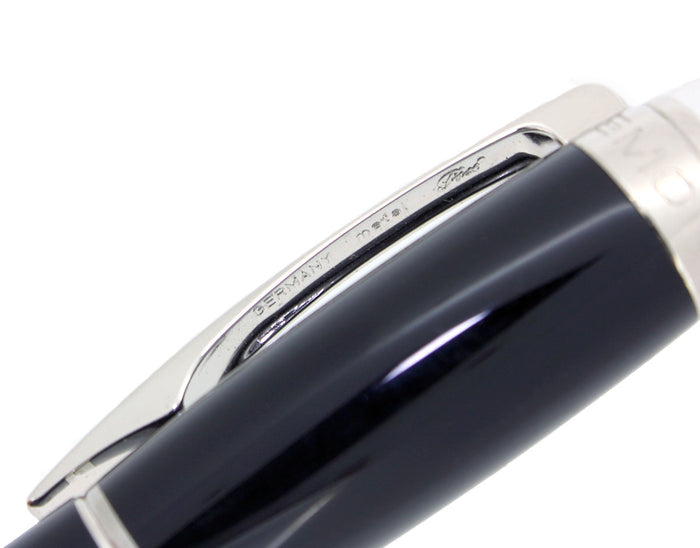 NEW OLD STOCK MONTBLANC STARWALKER PLATINUM TRIM FINELINER ROLLERBALL PEN OFFERED BY ANTIQUE DIGGER