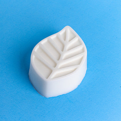 Oblong Leaf (Mold Market Molds) fragrance oil bottle