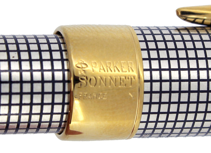 PARKER SONNET CISELE STERLING SILVER FOUNTAIN PEN MEDIUM NIB NEVER INKED NEW IN BOX OFFERED BY ANTIQUE DIGGER