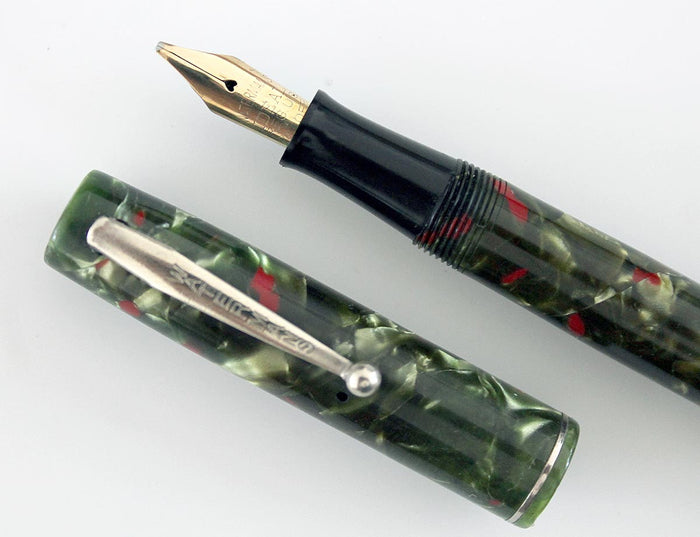 RESTORED 1930s WATERMAN #3 FOUNTAIN PEN GREEN AND RED QUARTZ WITH FLEXIBLE STUB NIB MADE IN CANADA