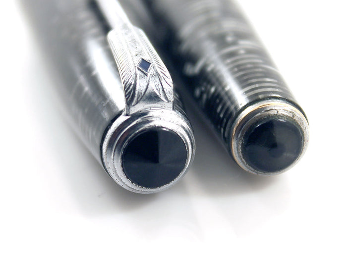 RESTORED 1940 PARKER VACUMATIC DOUBLE JEWEL FOUNTAIN PEN IN SILVER PEARL CELLULOID OFFERED BY ANTIQUE DIGGER