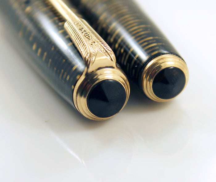 RESTORED 1941 PARKER VACUMATIC DOUBLE JEWEL GOLDEN PEARL CELLULOID FOUNTAIN PEN  OFFERED BY ANTIQUE DIGGER